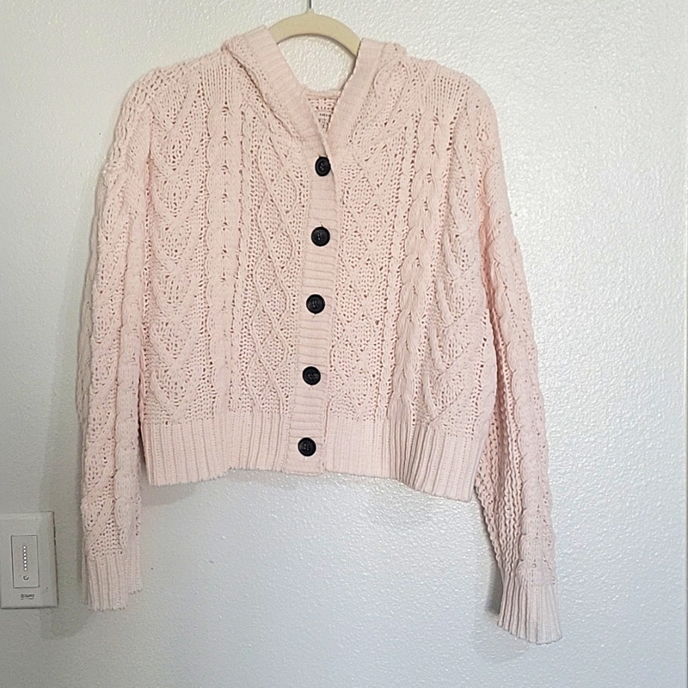 AE Cardigan